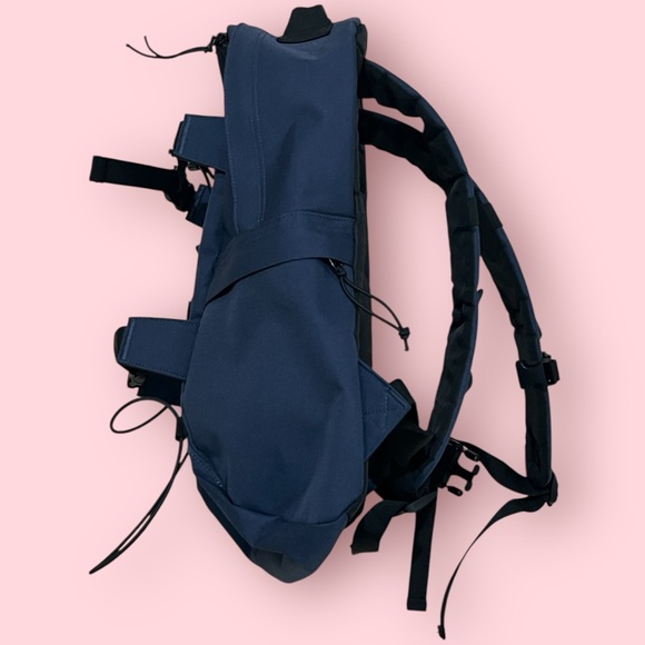 Carhartt WIP Kickflip Backpack (Blue) - Picture 3 of 8